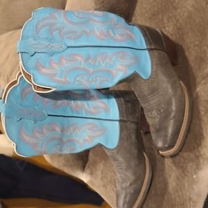 Justin cowboy boots
